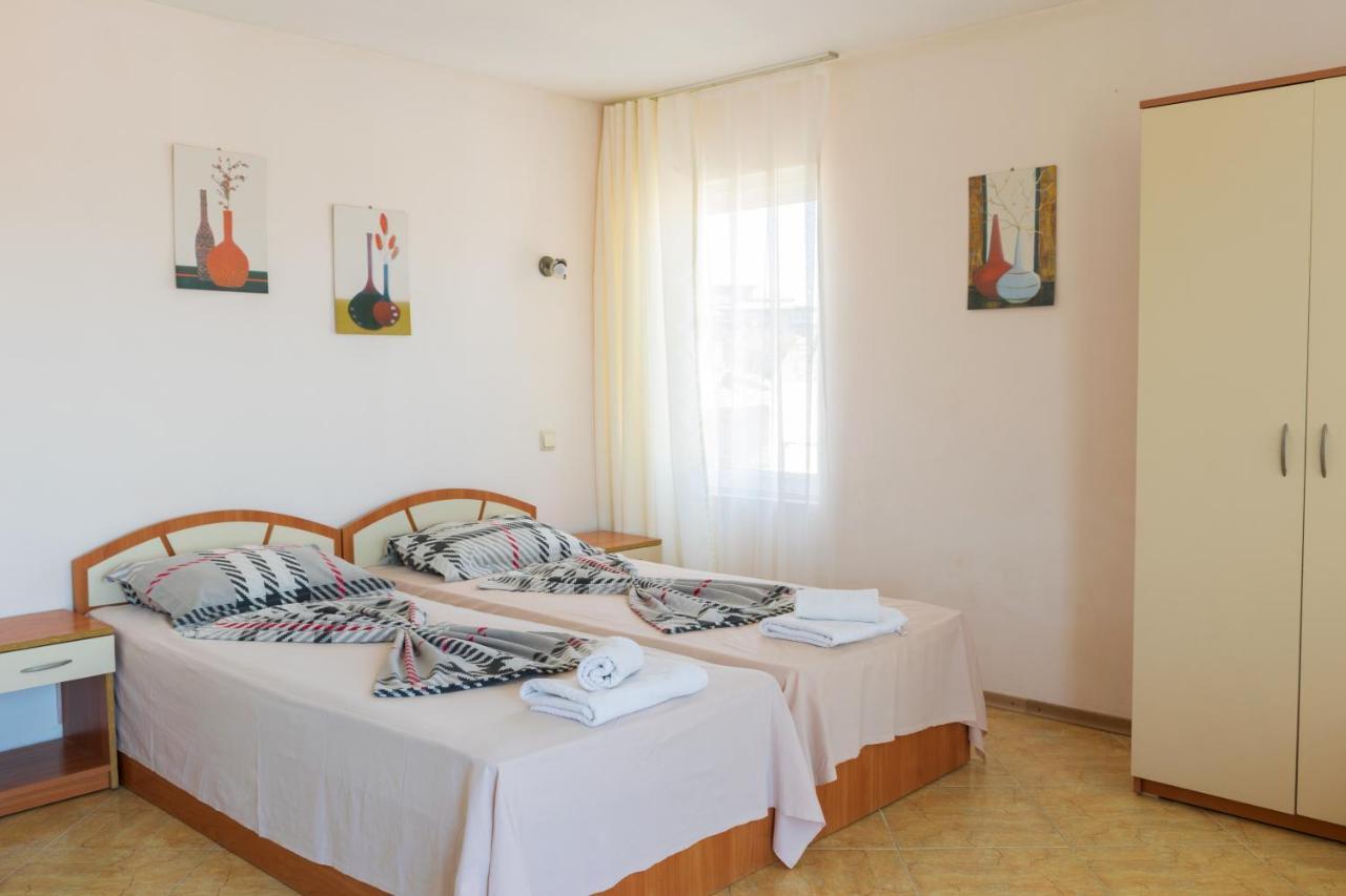 Guest House Eos Sozopol Bagian luar foto